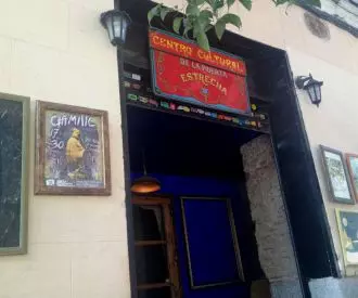 Teatro de la Puerta Estrecha