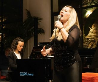 De Gardel a Piazzolla - Analía Carril & Irene Aisemberg