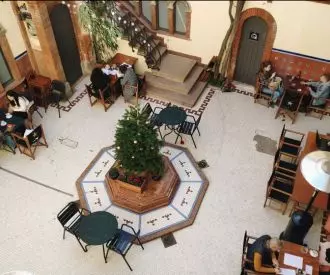 El pati de l'Artaneu