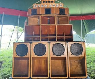 Ital Vibes meets Bomb Bass Hifi