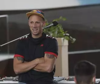 Perreo Baby - Drew & Tony Karate