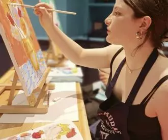 Pintura y vermut: pinta un cuadro con vermut y pica pica
