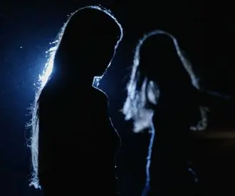 Drøne-howl - Macarena Bielski y Laura Ramírez Ashbaugh
