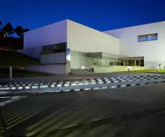 Teatro Municipal Miguel Romero Esteo