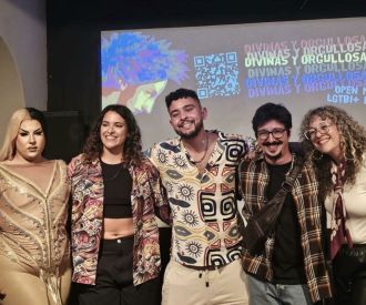 ¡Divinas y Orgullosas!