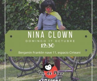 Nina Payasa en Bicicleta