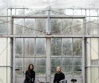 Huesos - Poesía y Percusión