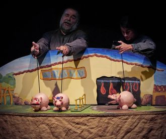 Los 3 Cerditos - Teatro Arbolé