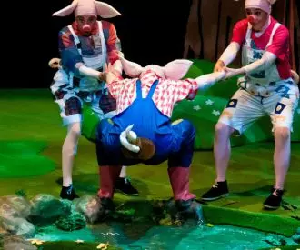 Los Tres Cerditos - Compañía Pupaclown