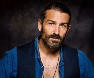 Román Mosteiro