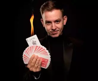 Manu Llari