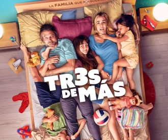 Tres de más