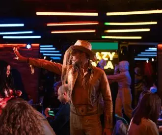 Back to the Music - Cena con Espectáculo Musical en Bule Bule.