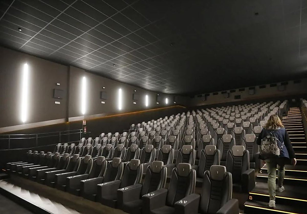 CINES AXION SEVILLA, Sevilla - Cartelera, Horarios y Entradas.