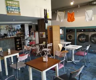 Bubbles Café&Beer - Laundry BAR