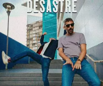 Adri & rod - Caj&oacute;n Desastre