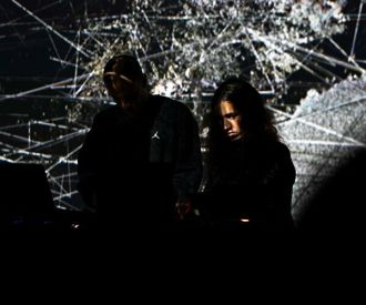 Vertical movements & Boatnoa - Kris Limbach + Dotzerosix