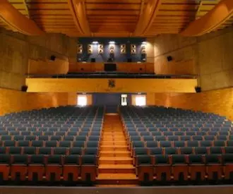 Zalla Teatro-Antzokia