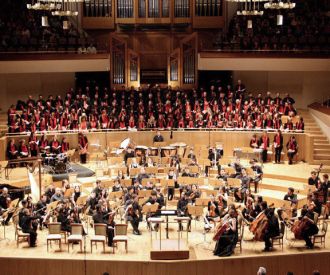 Concierto Voces Unidas - Orquesta Sinfónica, Coro y Escolanía JMJ