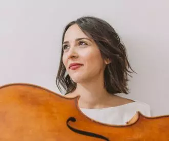 Iris Azquinezer, Violonchelo