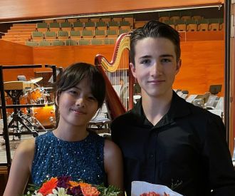 Un Mirall, Dues Ànimes