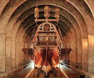 Las Reales Atarazanas - Les Drassanes Reials