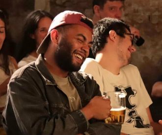 Stand up Comedy en Español - the Comedy Clubhouse